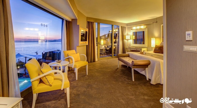 نمای تخت بزرگ اتاق سوپریور